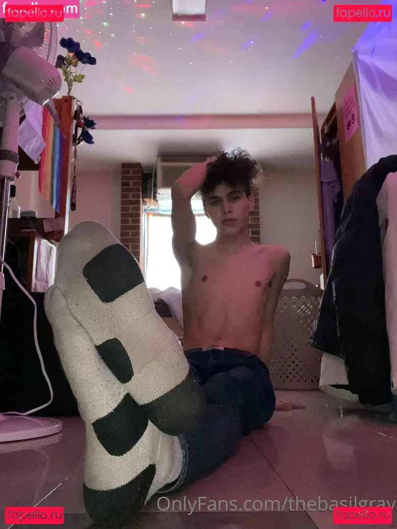 basilgray Onlyfans Photo Gallery 