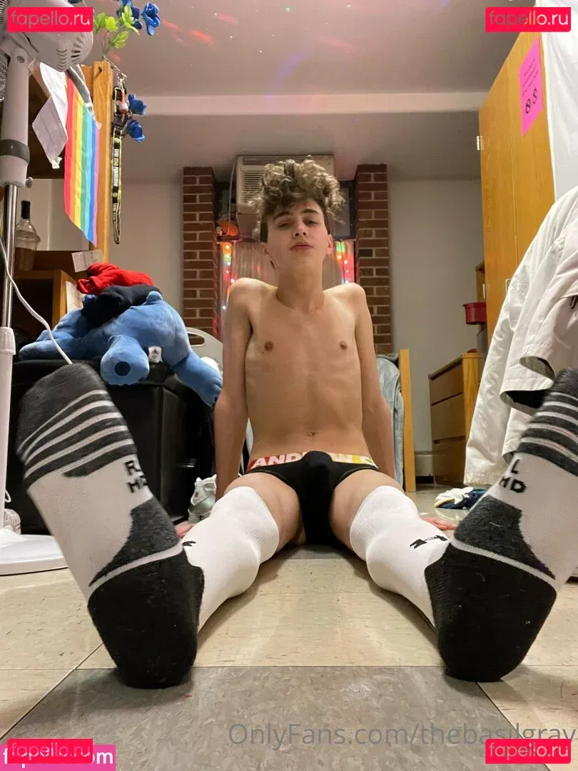 basilgray Onlyfans Photo Gallery 
