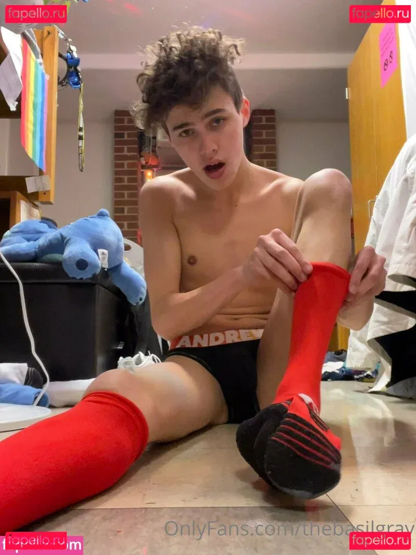 basilgray Onlyfans Photo Gallery 