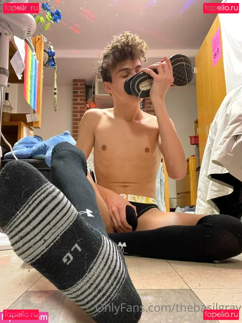 basilgray Onlyfans Photo Gallery 