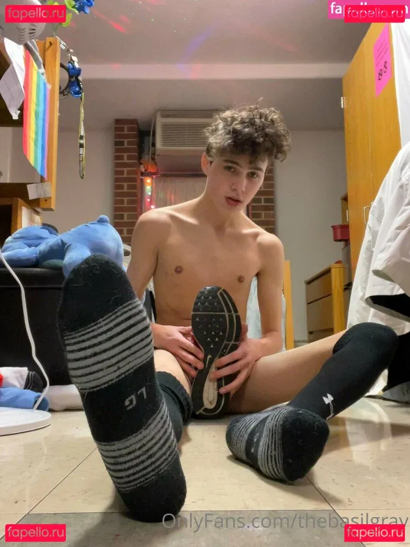 basilgray Onlyfans Photo Gallery 