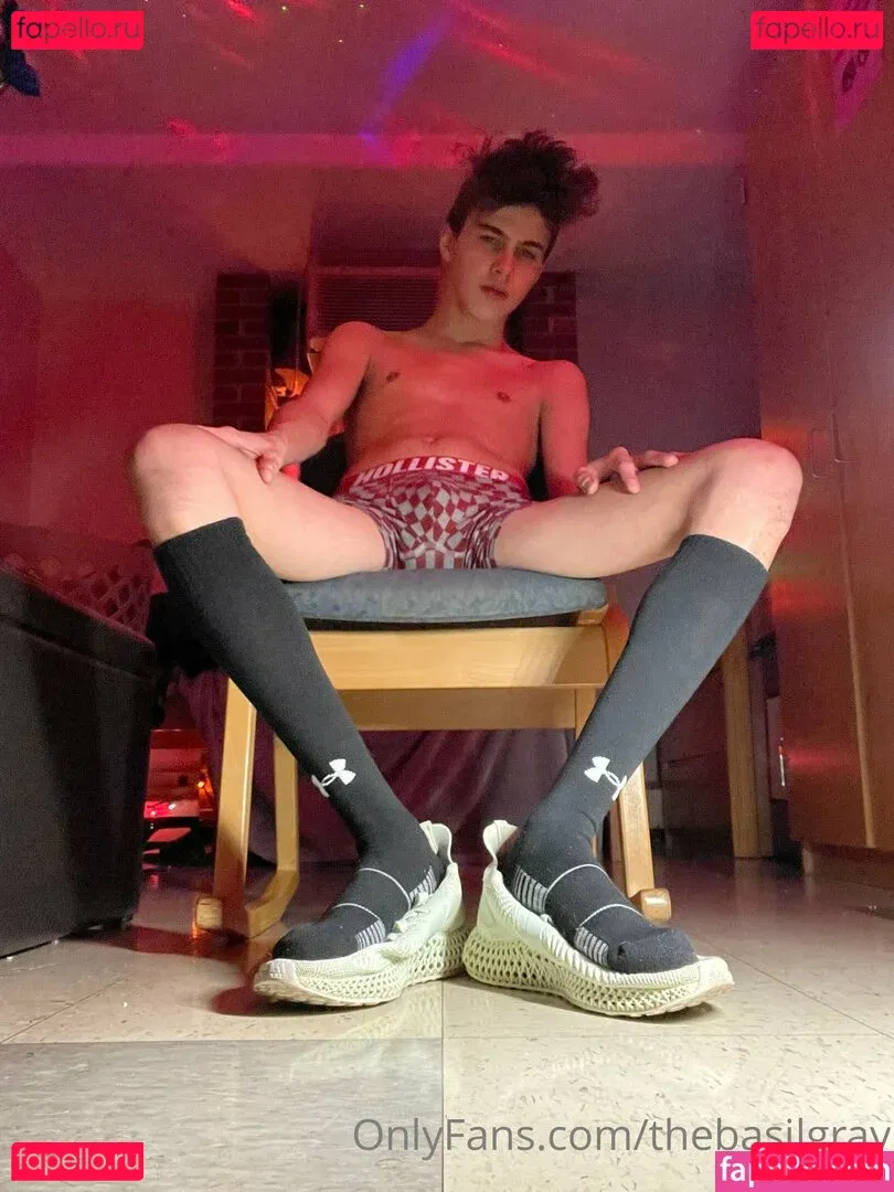 basilgray Onlyfans Photo Gallery 