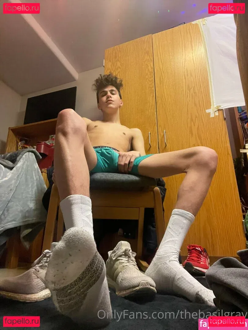 basilgray Onlyfans Photo Gallery 