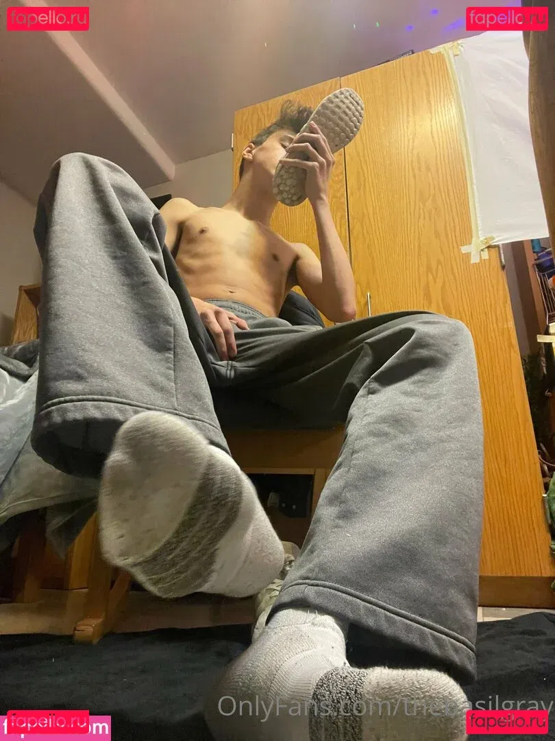 basilgray Onlyfans Photo Gallery 