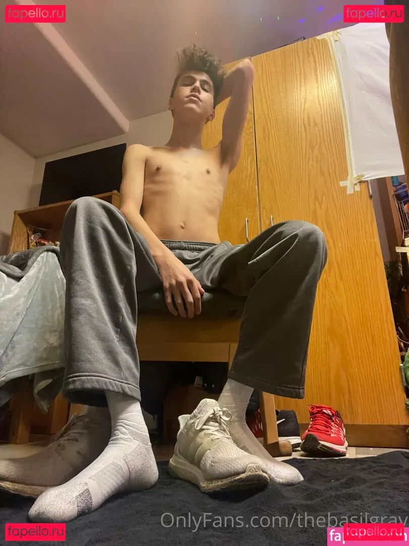 basilgray Onlyfans Photo Gallery 