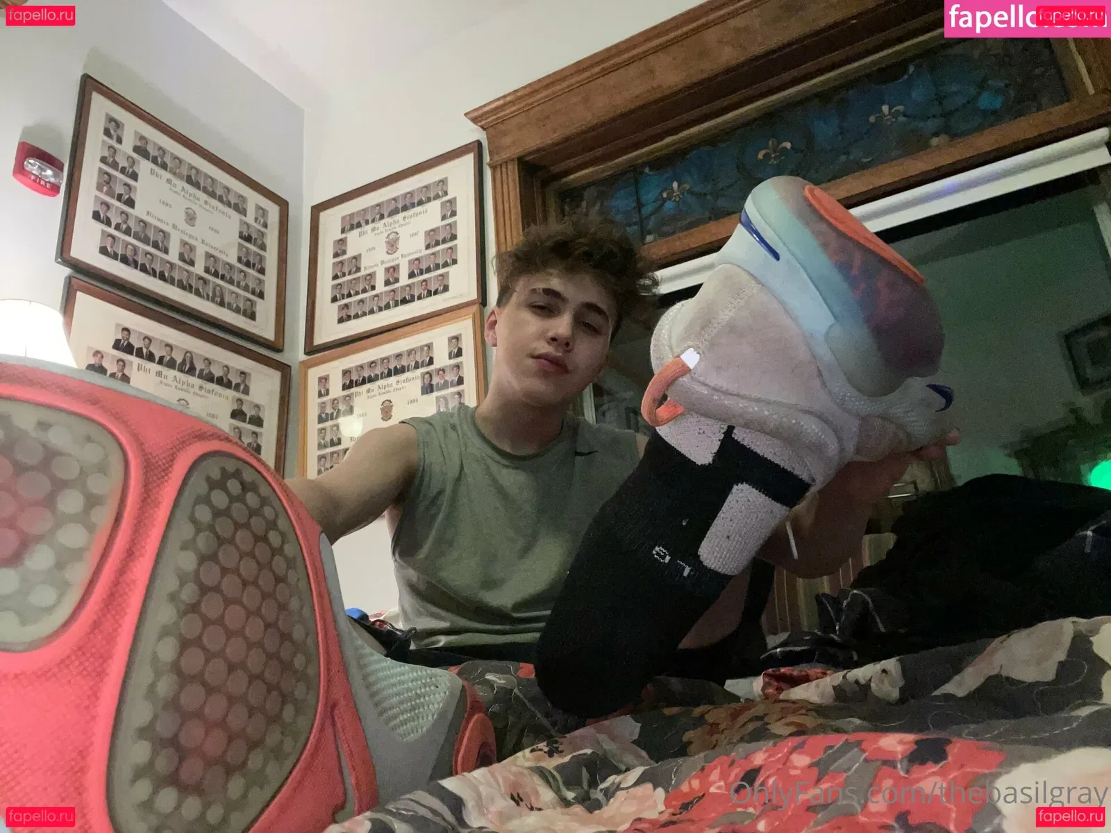 basilgray Onlyfans Photo Gallery 