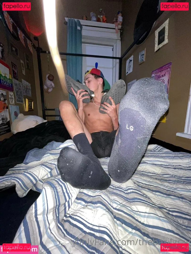 basilgray Onlyfans Photo Gallery 
