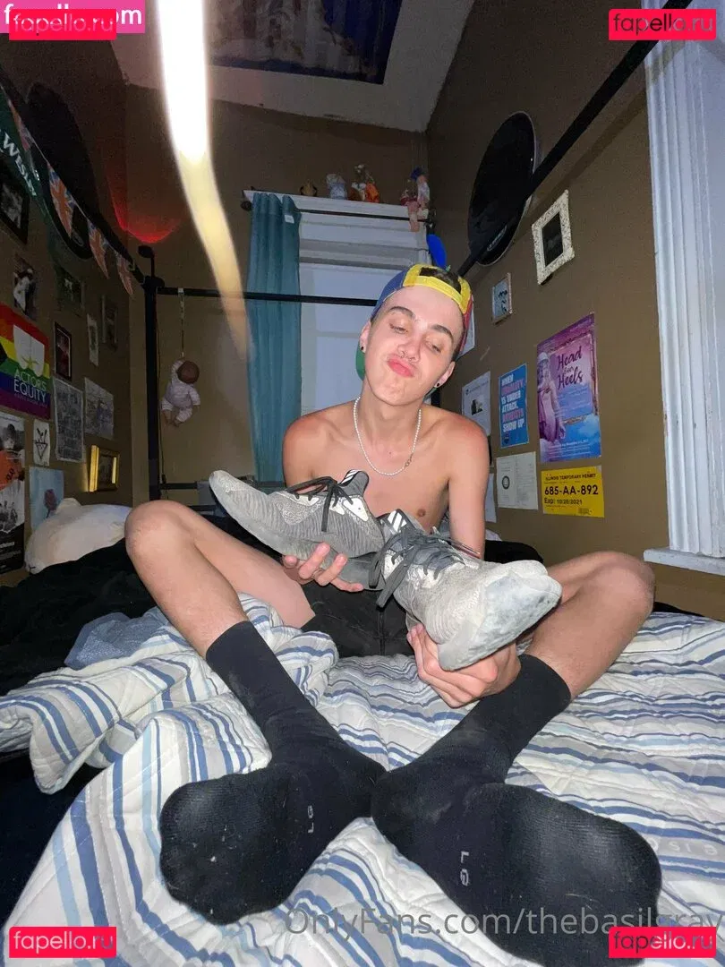 basilgray Onlyfans Photo Gallery 