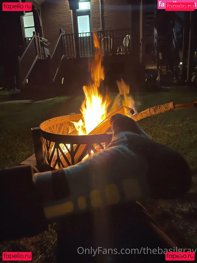 basilgray Onlyfans Photo Gallery 