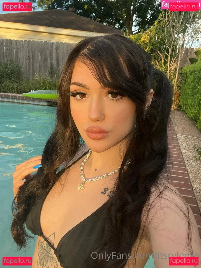 itsazaleaxo Onlyfans Photo Gallery 