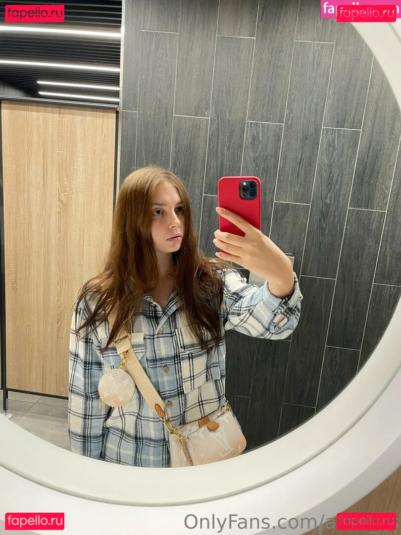 alise_lis Onlyfans Photo Gallery 