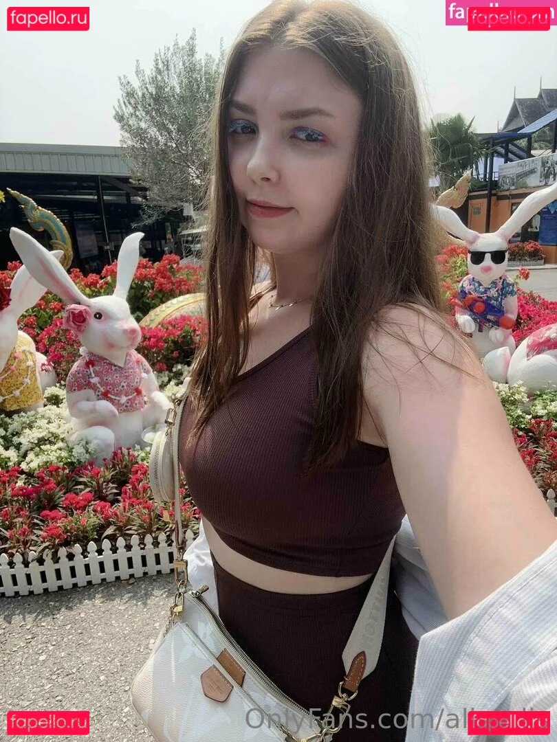 alise_lis Onlyfans Photo Gallery 