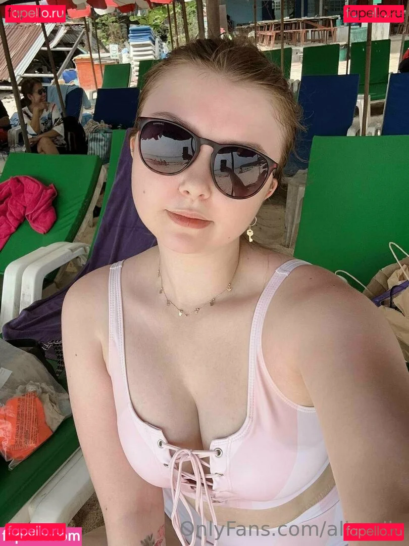 alise_lis Onlyfans Photo Gallery 