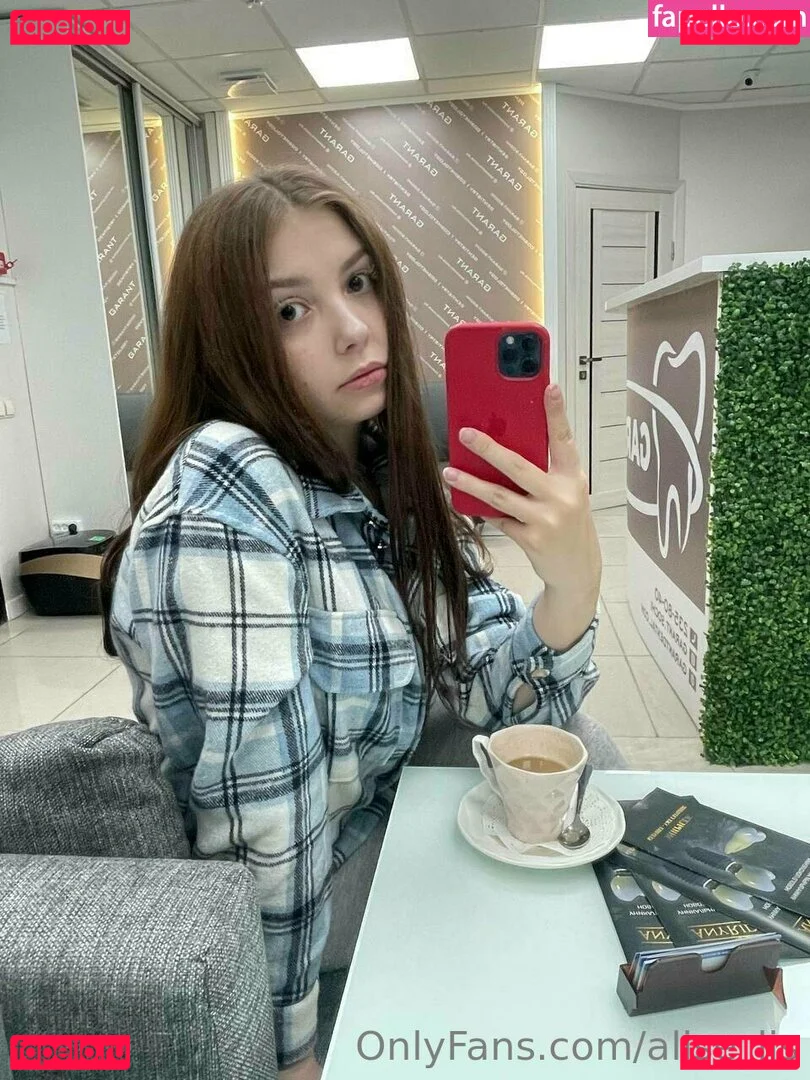 alise_lis Onlyfans Photo Gallery 