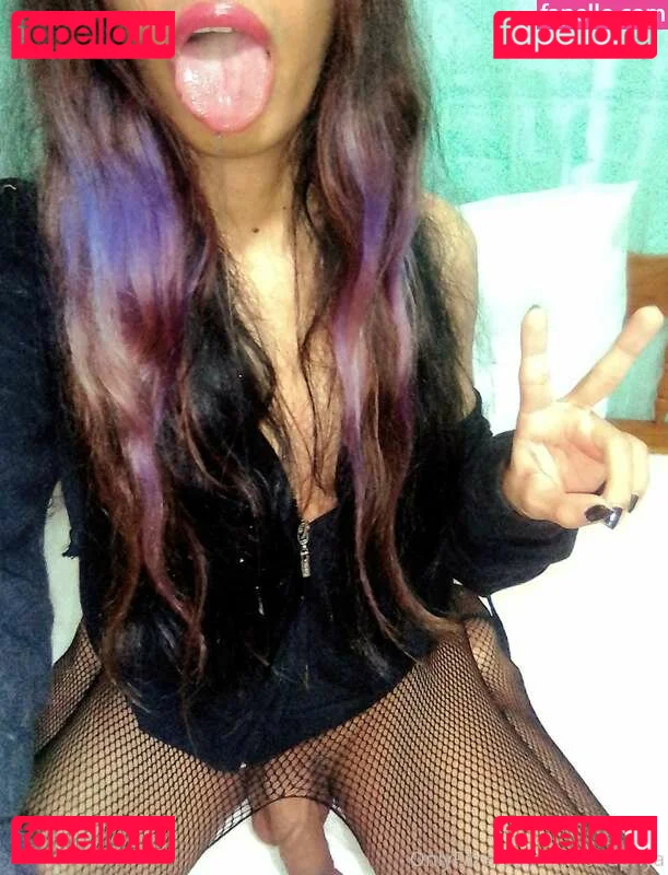 cutietrapnya Onlyfans Photo Gallery 