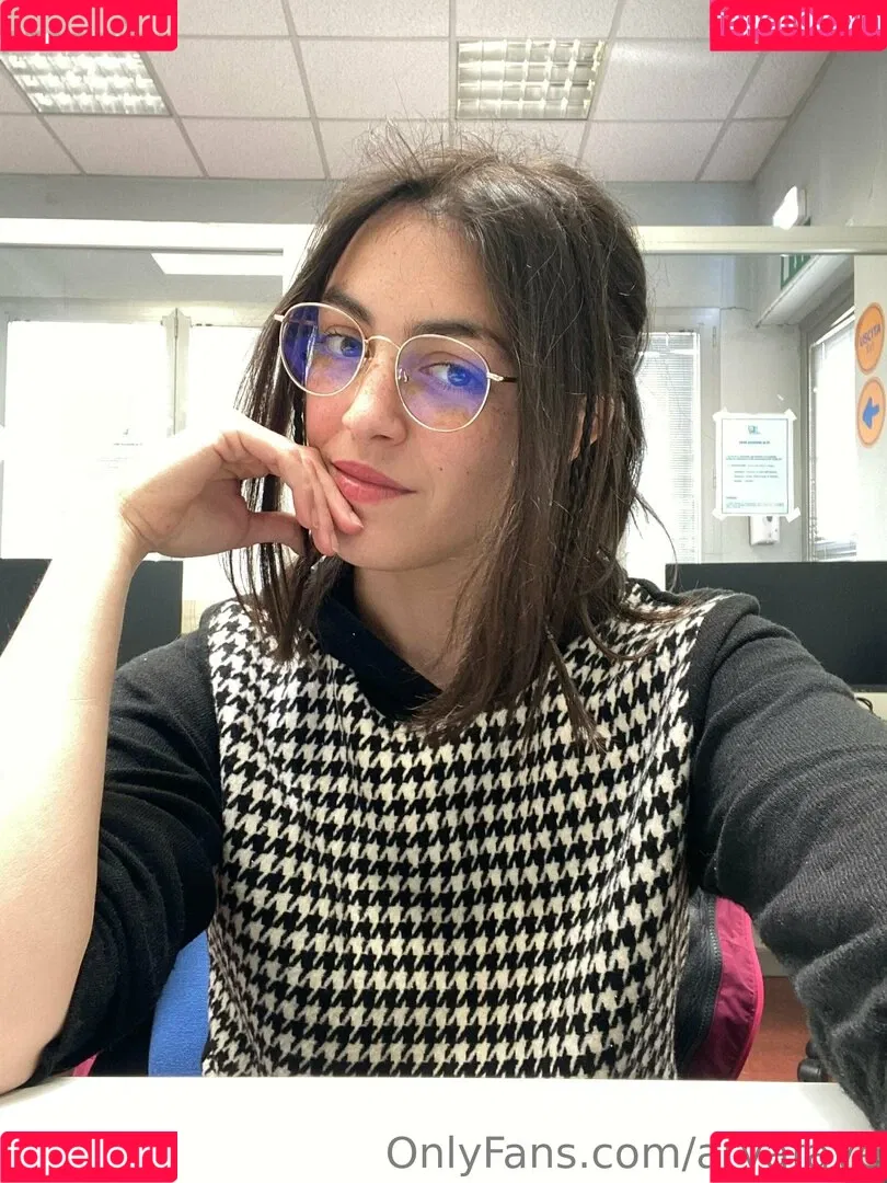 aryafaye Onlyfans Photo Gallery 