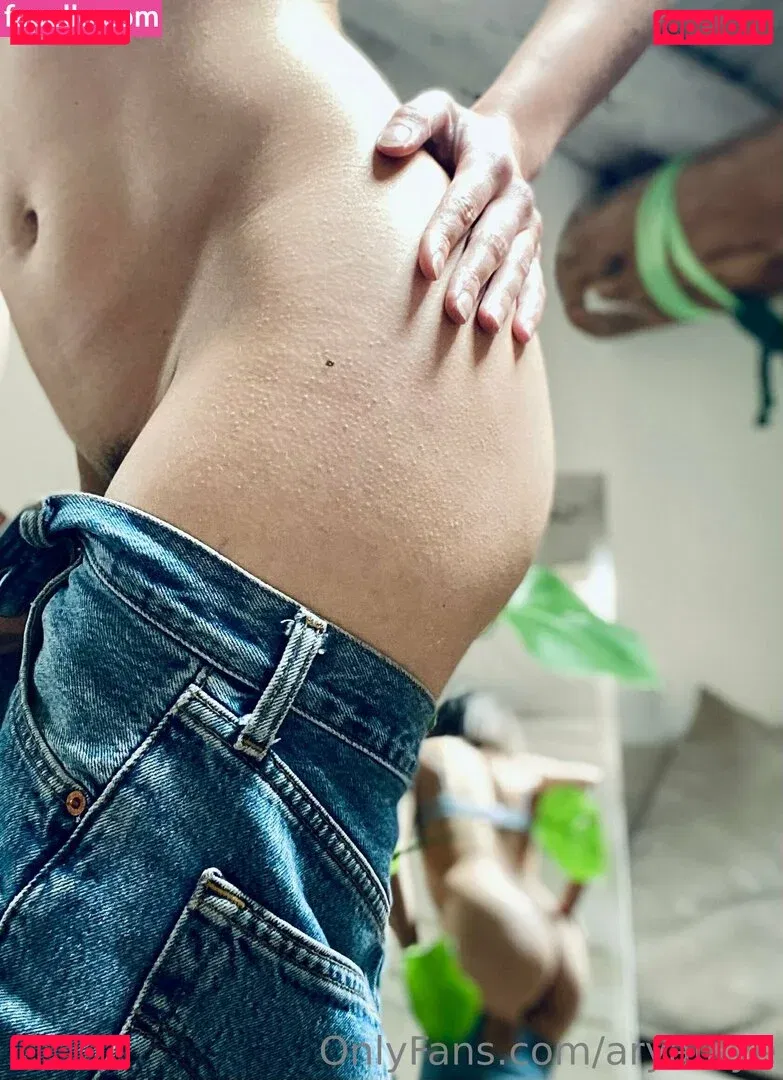 aryafaye Onlyfans Photo Gallery 