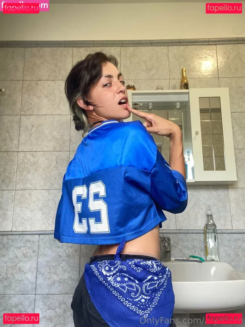 aryafaye Onlyfans Photo Gallery 