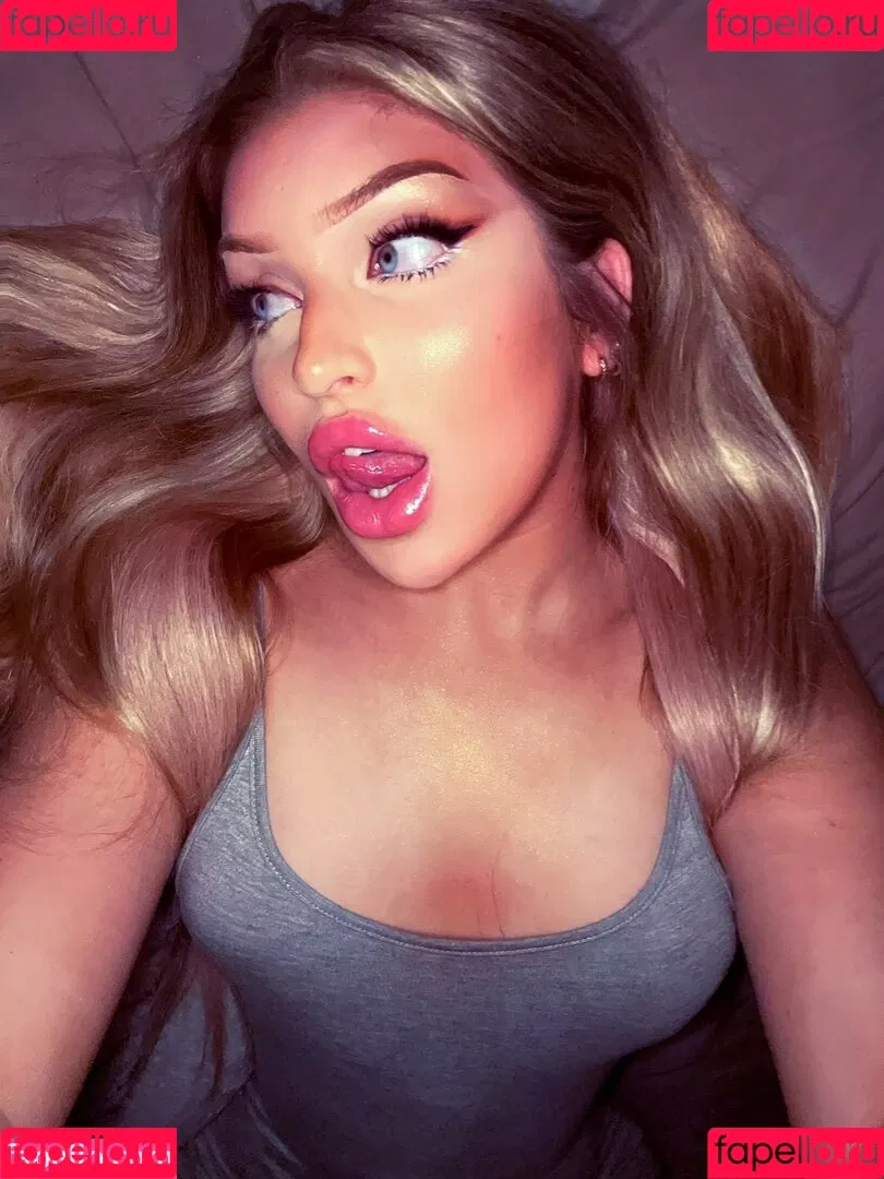 Adea Danielle Onlyfans Photo Gallery 