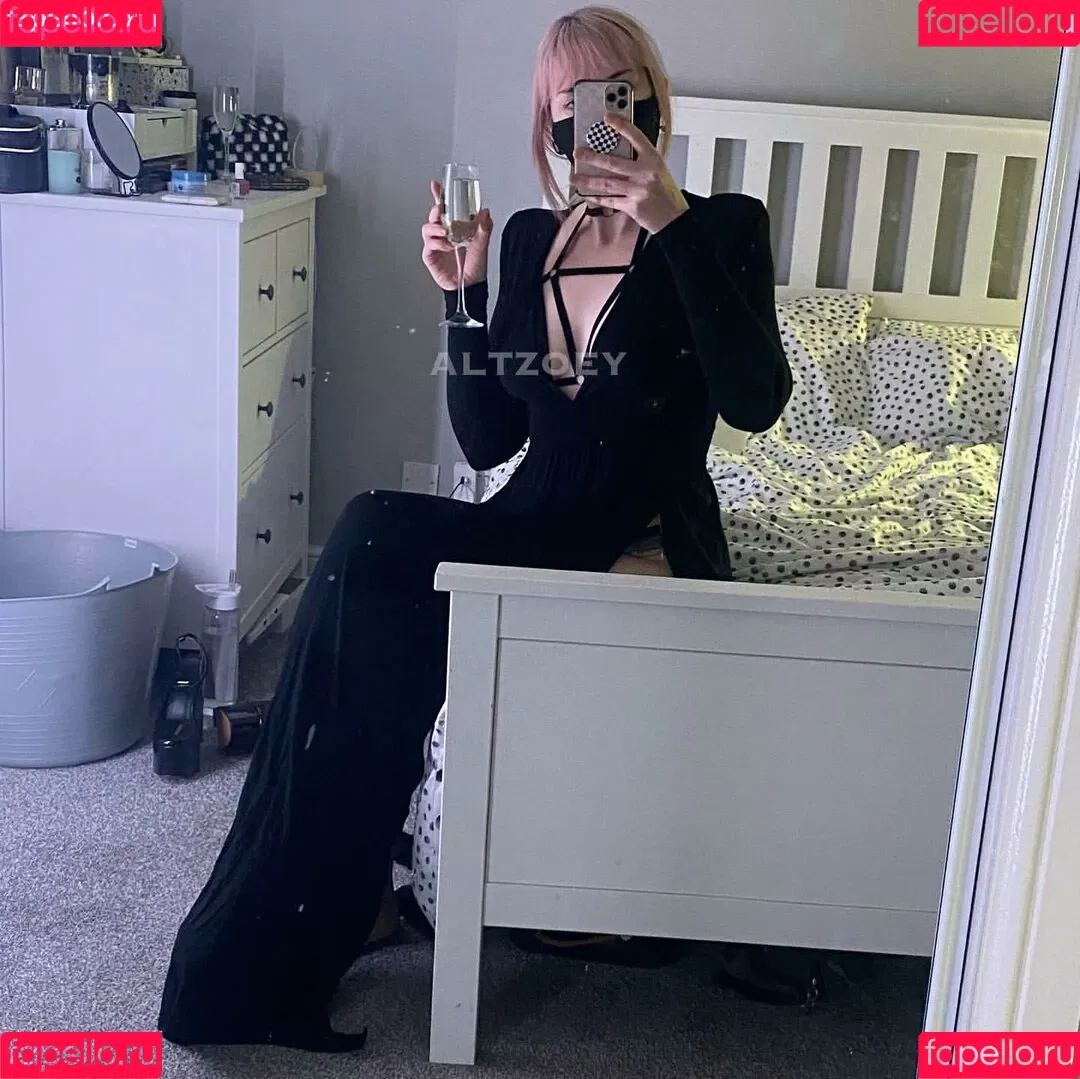 altzoey Onlyfans Photo Gallery 