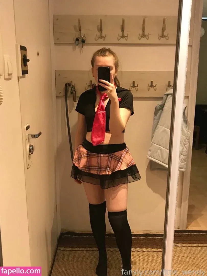 little_wendy Onlyfans Photo Gallery 