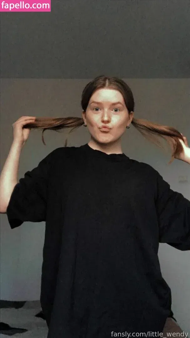 little_wendy Onlyfans Photo Gallery 