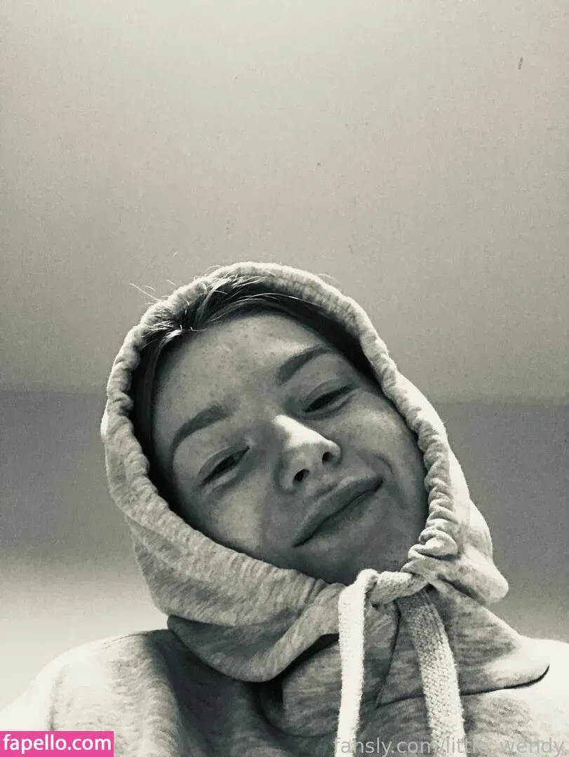 little_wendy Onlyfans Photo Gallery 