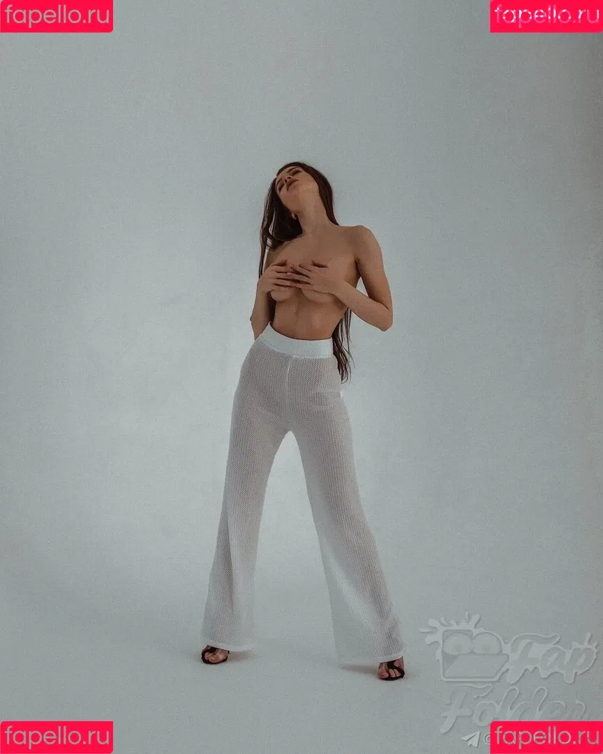 Anna Sazonova Onlyfans Photo Gallery 