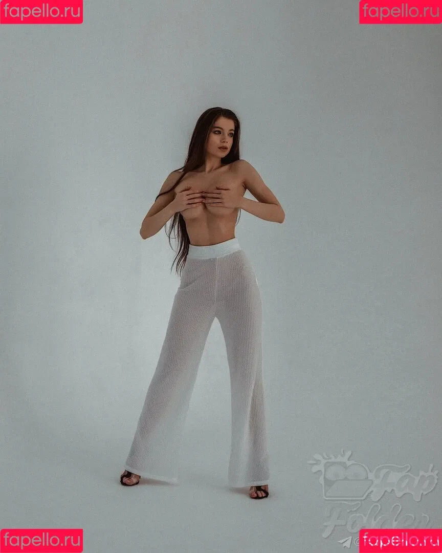 Anna Sazonova Onlyfans Photo Gallery 