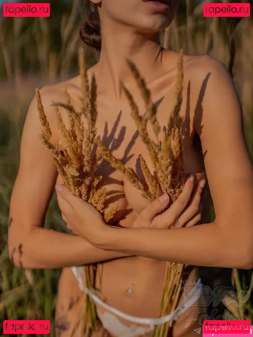 Anna Sazonova Onlyfans Photo Gallery 