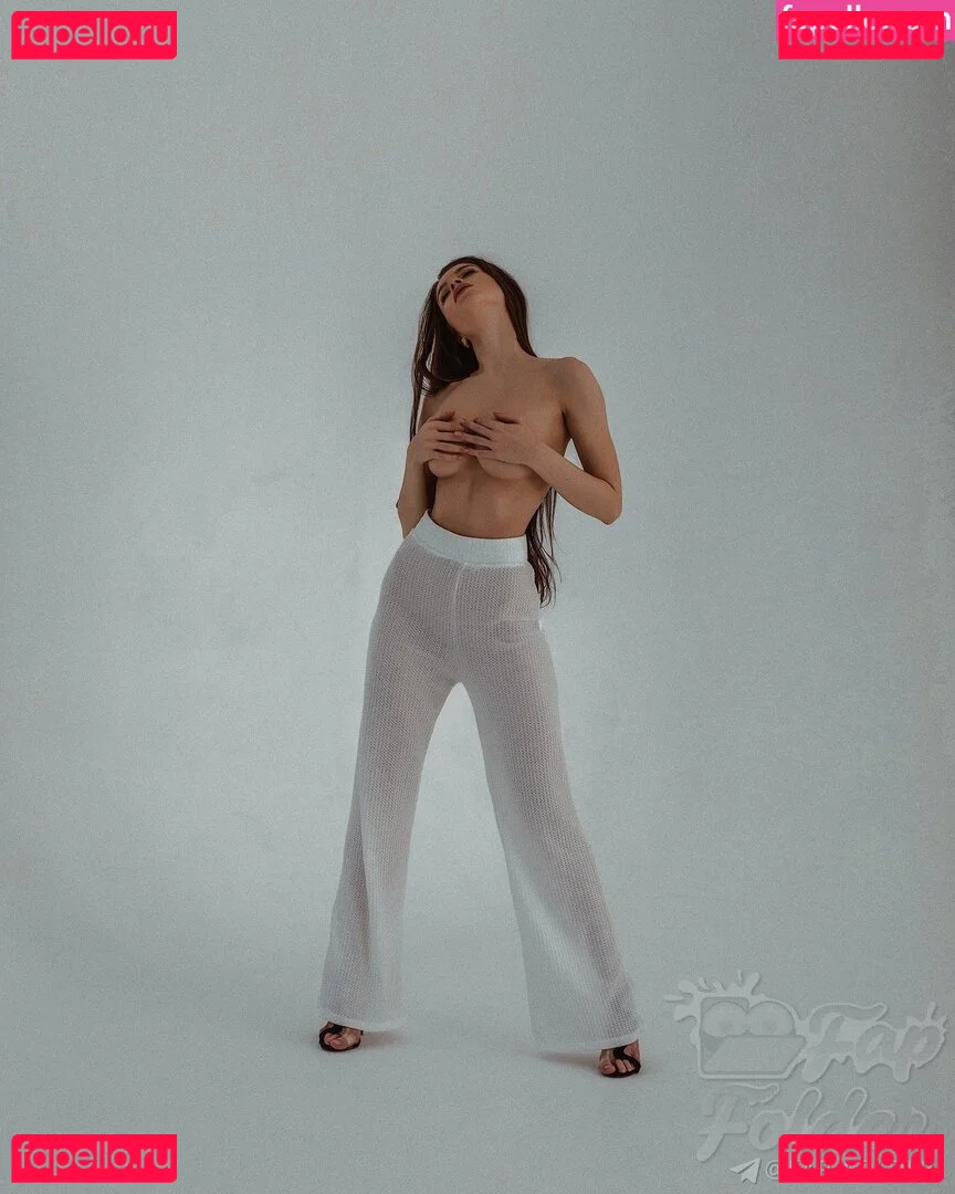 Anna Sazonova Onlyfans Photo Gallery 