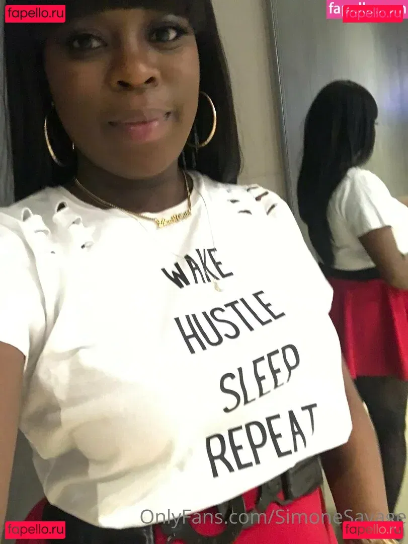 simonesavage Onlyfans Photo Gallery 