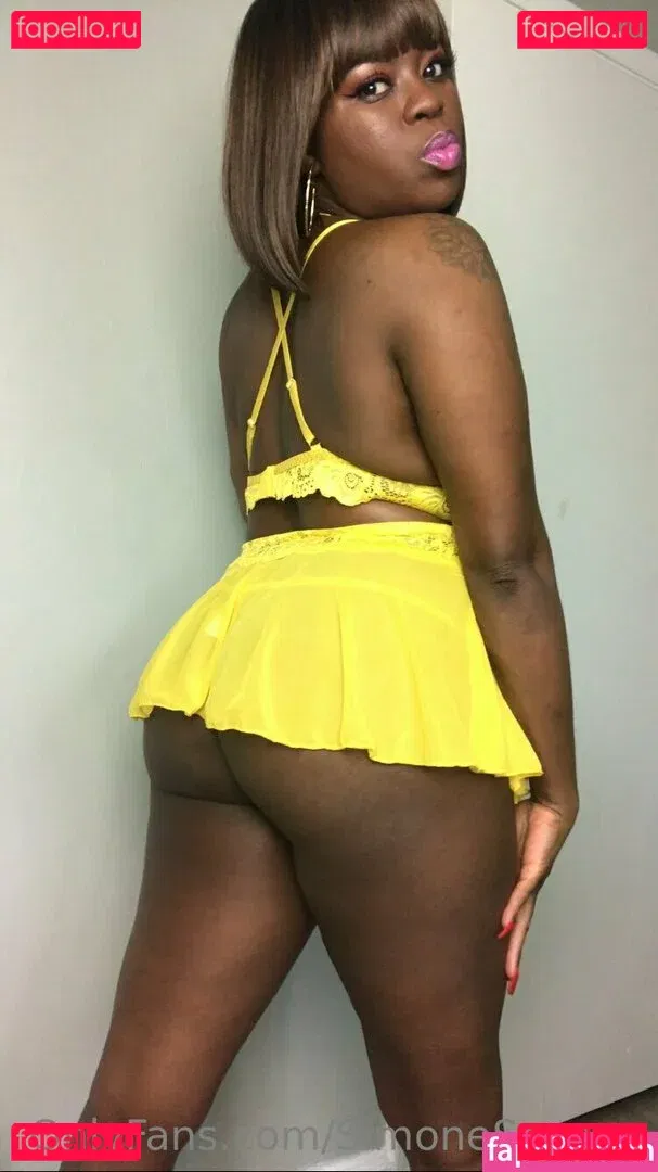 simonesavage Onlyfans Photo Gallery 