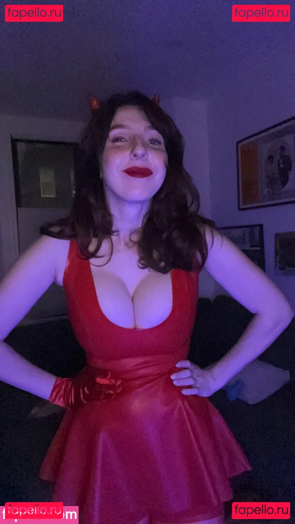 miaqueen.of Nude Onlyfans Photo 19