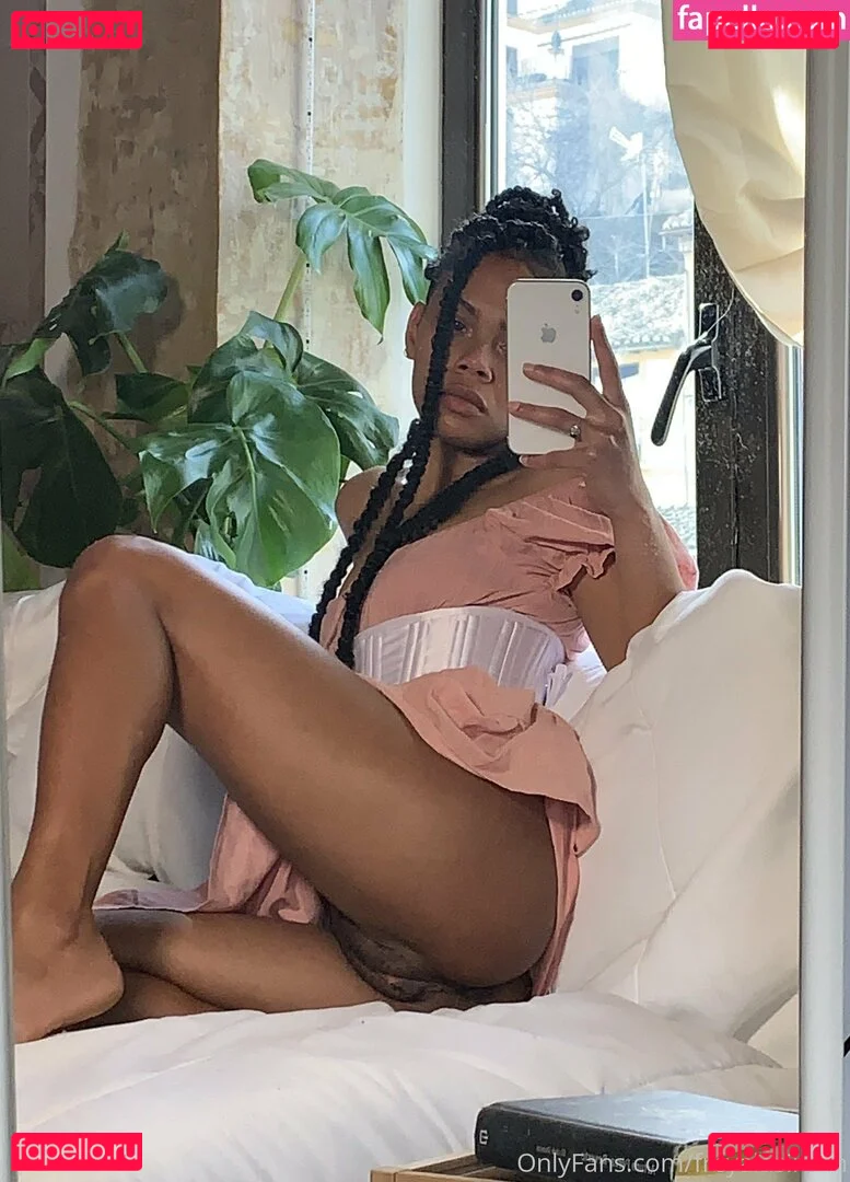freyalasirenn Onlyfans Photo Gallery 