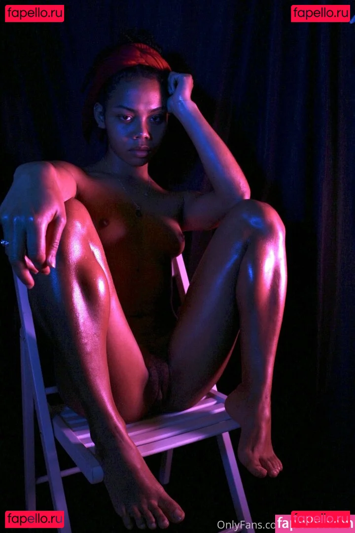 freyalasirenn Onlyfans Photo Gallery 