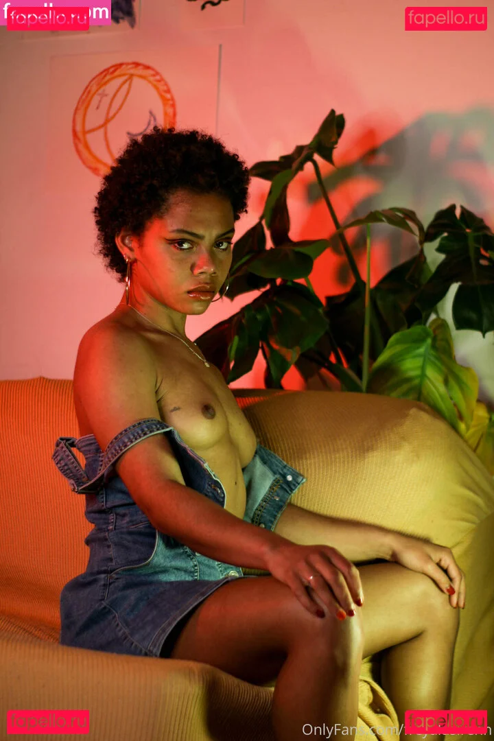 freyalasirenn Onlyfans Photo Gallery 