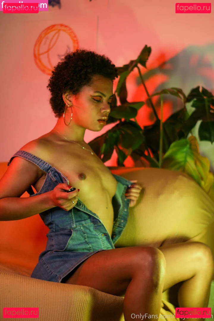 freyalasirenn Onlyfans Photo Gallery 