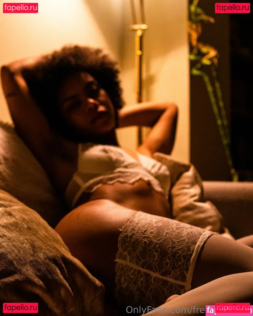 freyalasirenn Onlyfans Photo Gallery 