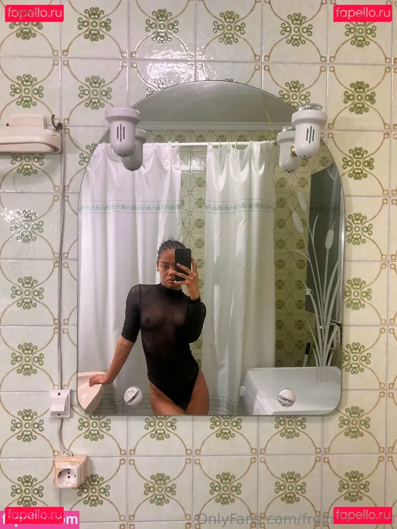 freyalasirenn Onlyfans Photo Gallery 