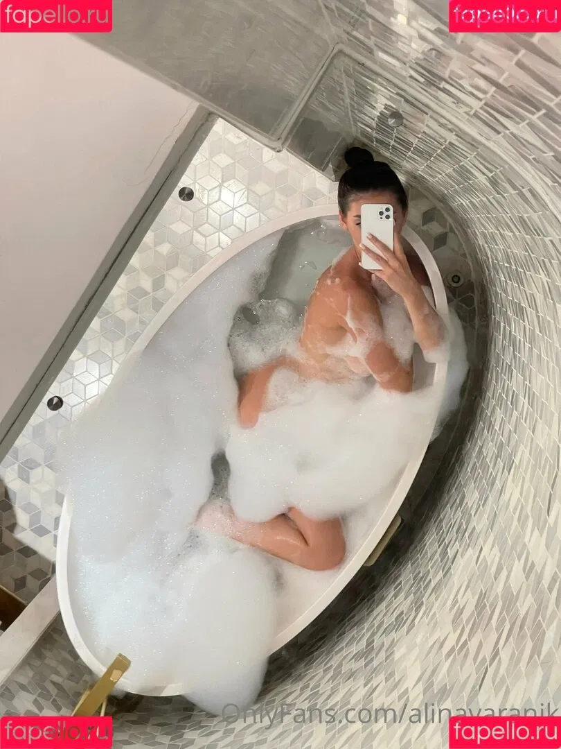 alinavaranik Onlyfans Photo Gallery 