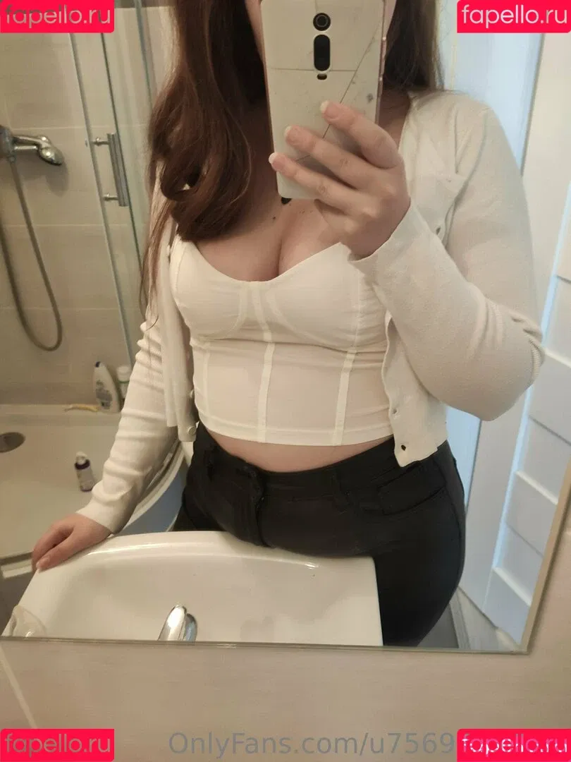 u7569845743j Onlyfans Photo Gallery 
