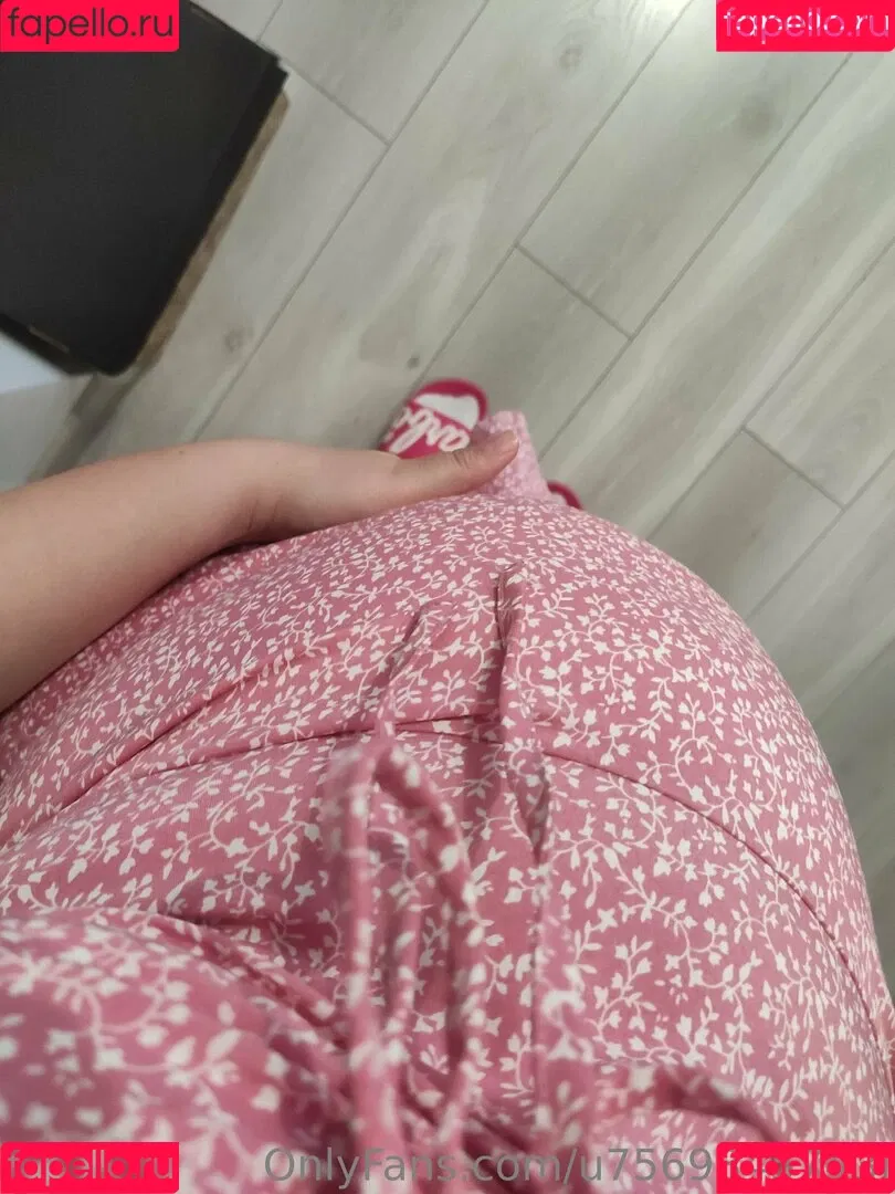 u7569845743j Onlyfans Photo Gallery 