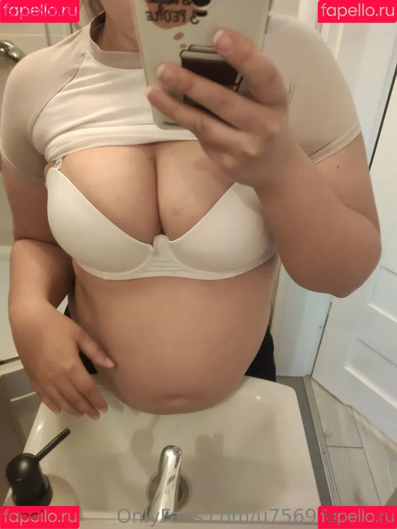 u7569845743j Onlyfans Photo Gallery 