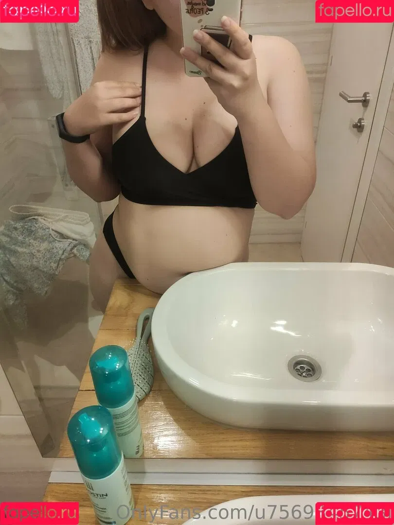u7569845743j Onlyfans Photo Gallery 