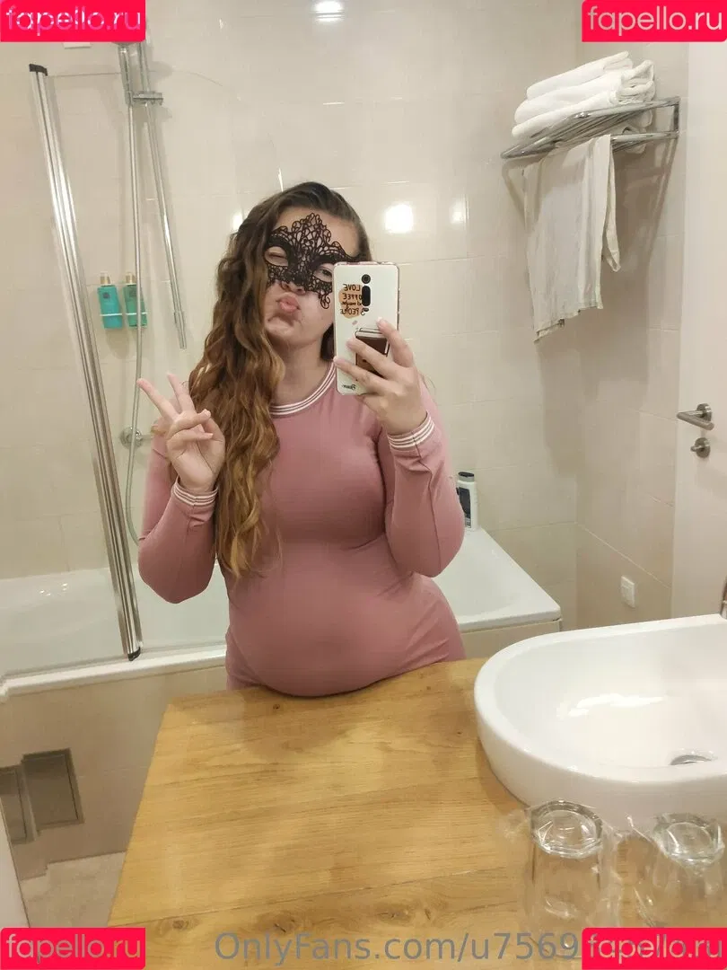 u7569845743j Onlyfans Photo Gallery 