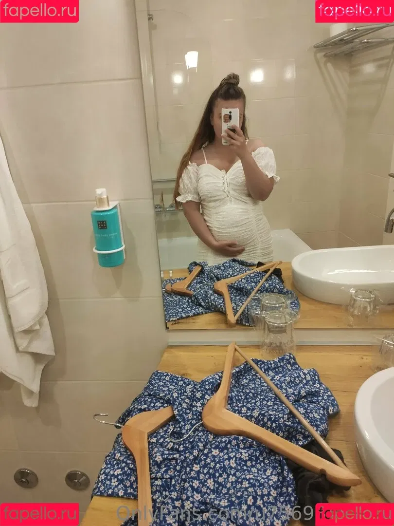 u7569845743j Onlyfans Photo Gallery 