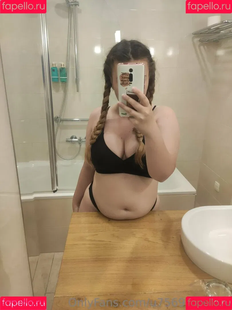 u7569845743j Onlyfans Photo Gallery 