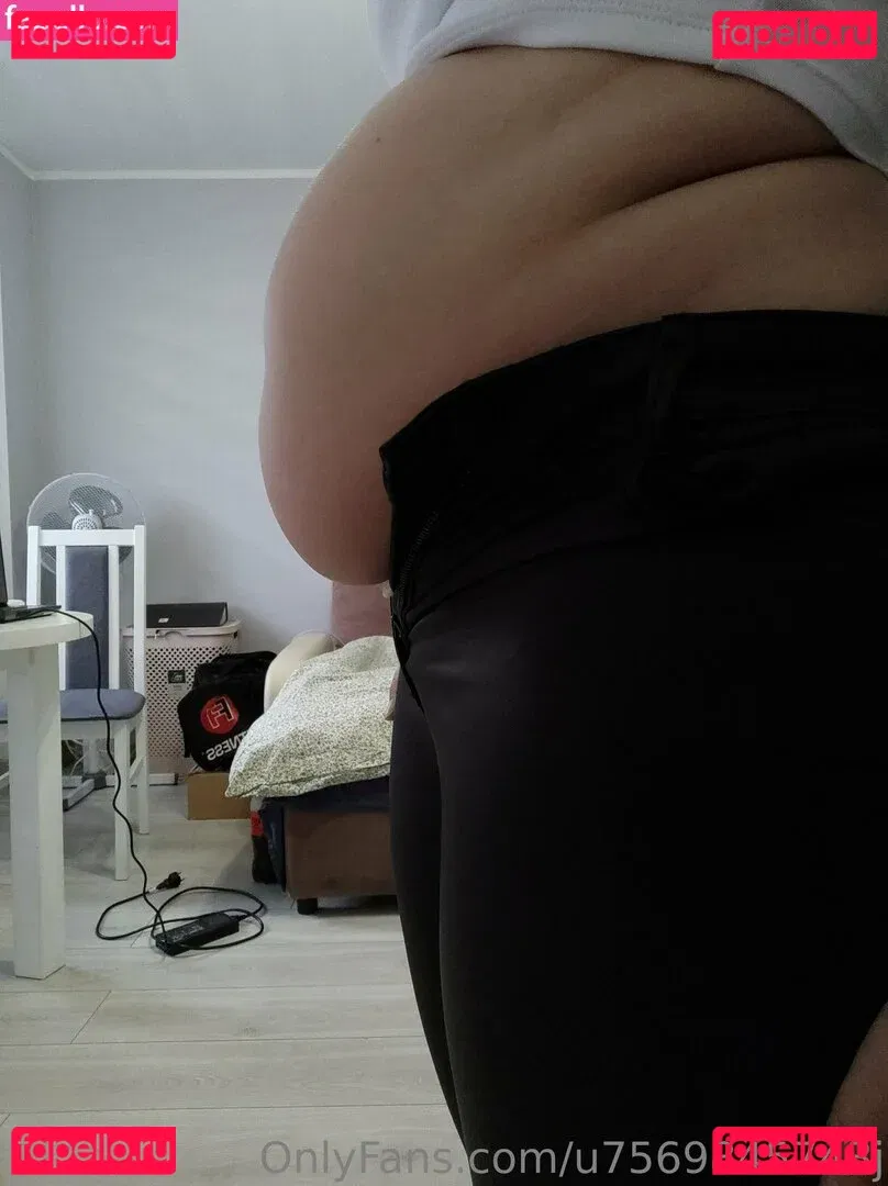 u7569845743j Onlyfans Photo Gallery 