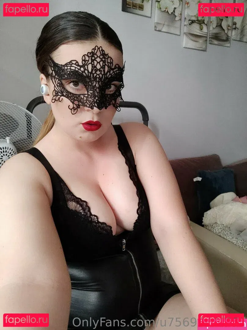 u7569845743j Onlyfans Photo Gallery 